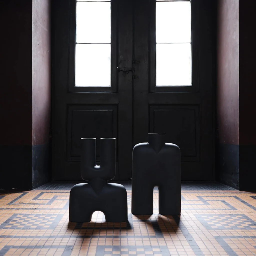 Cobra Vase Tall Hexa Black - Image 8