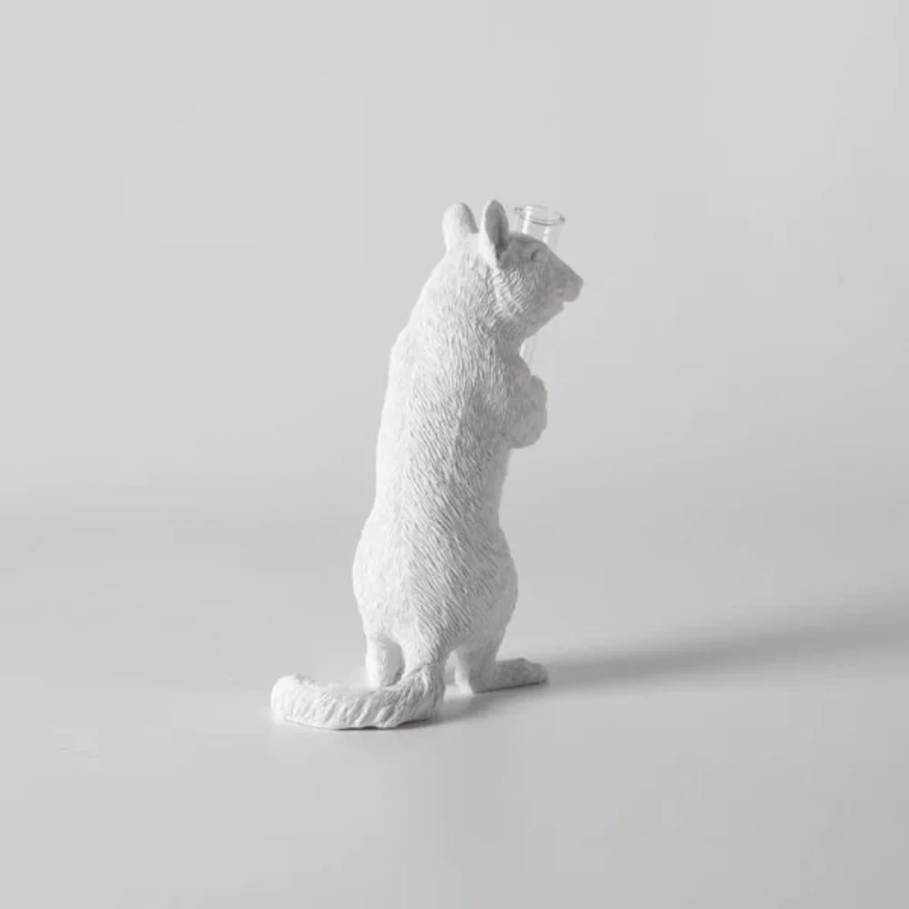 Chipmunk Hold 02 - Image 3