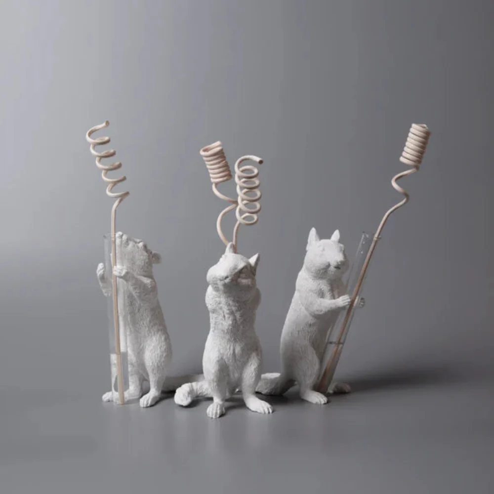 Chipmunk Hold 02 - Image 8